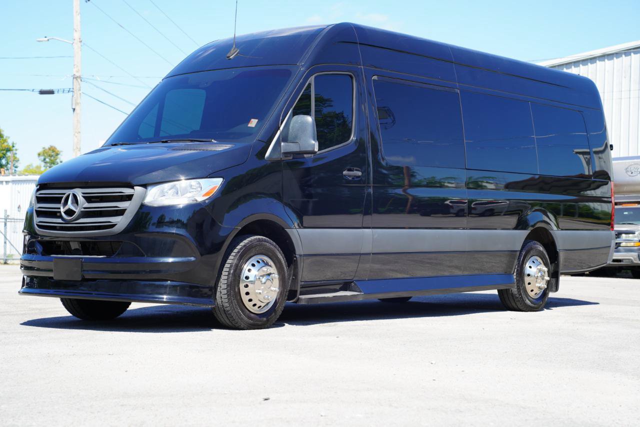 Used 2021 Mercedes-Benz Sprinter 3500 image 4