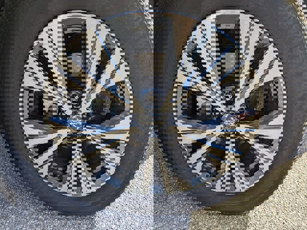 Used 2021 Nissan Rogue SV image 28