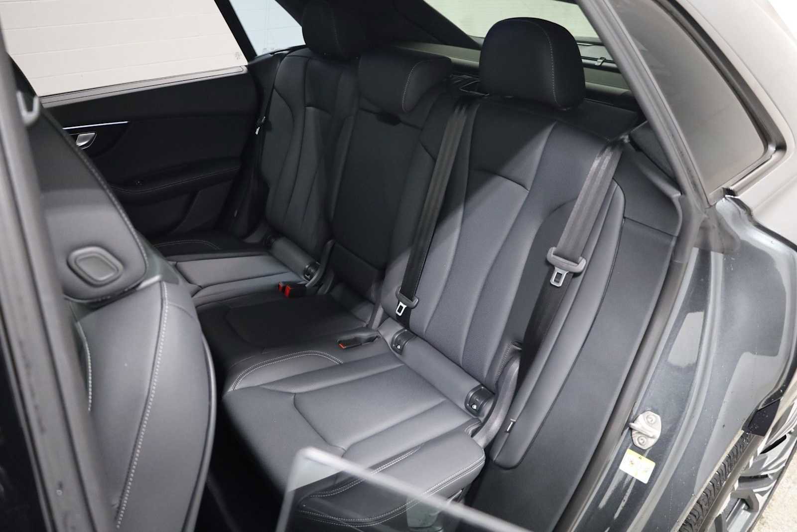 New 2026 Audi Q8 Premium Plus image 33