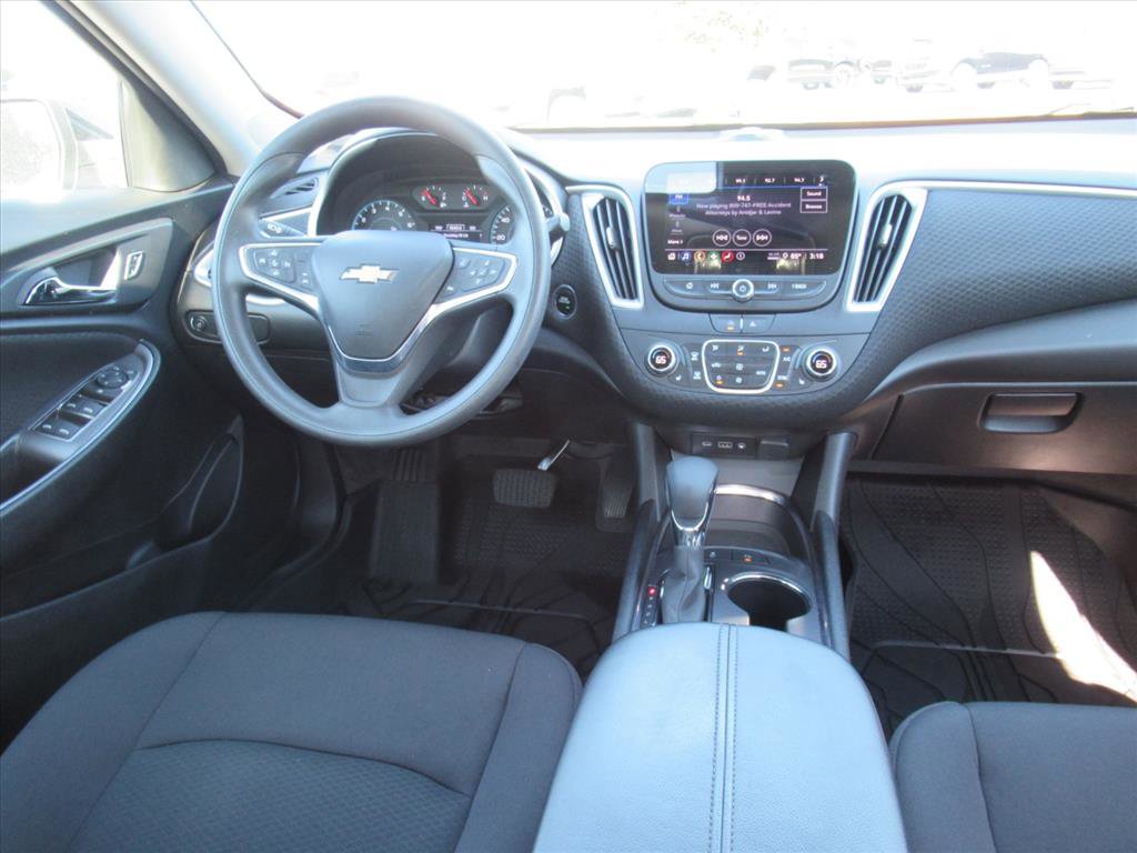 Used 2024 Chevrolet Malibu LT image 15