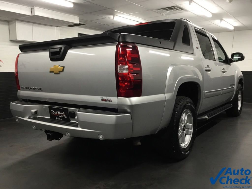 Used 2012 Chevrolet Avalanche LT w/ Suspension Package, Off-Road image 10