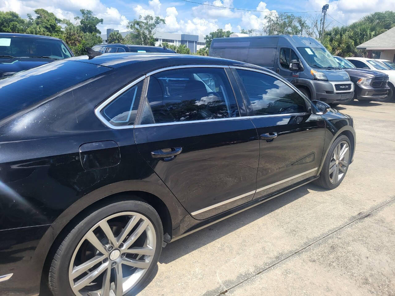 Used 2016 Volkswagen Passat 1.8T SE FWD image 22