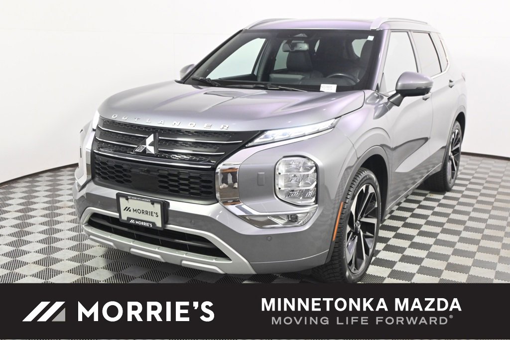 Used 2022 Mitsubishi Outlander SEL image 1