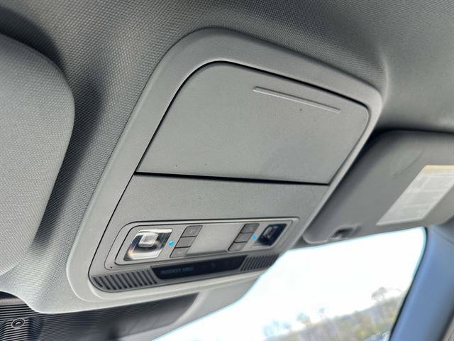 Used 2023 Ford Explorer XLT AWD/4WD image 20