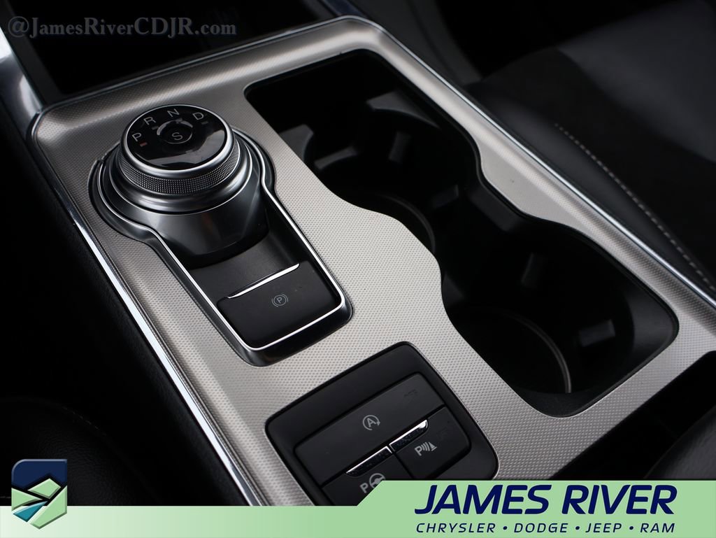 Used 2024 Ford Edge ST w/ Equipment Group 401A image 39