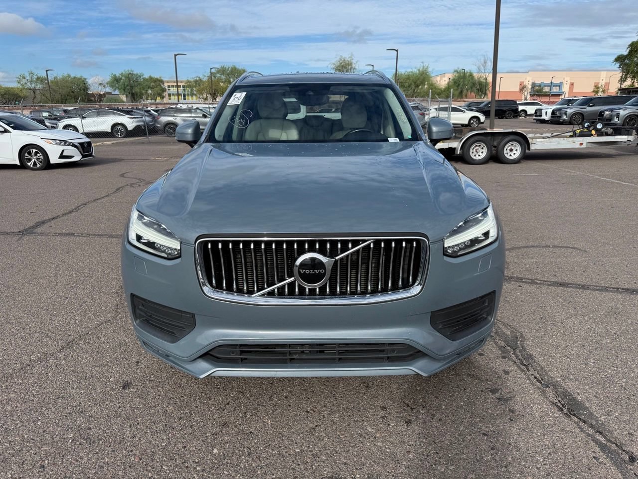 Used 2022 Volvo XC90 T5 Momentum AWD/4WD image 2