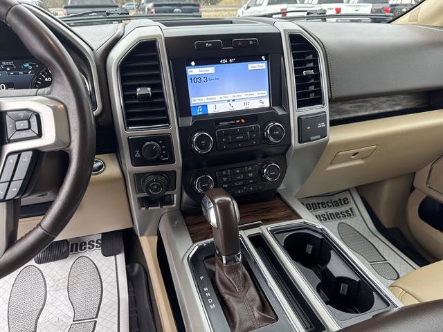 Used 2019 Ford F150 Lariat w/ Trailer Tow Package image 15