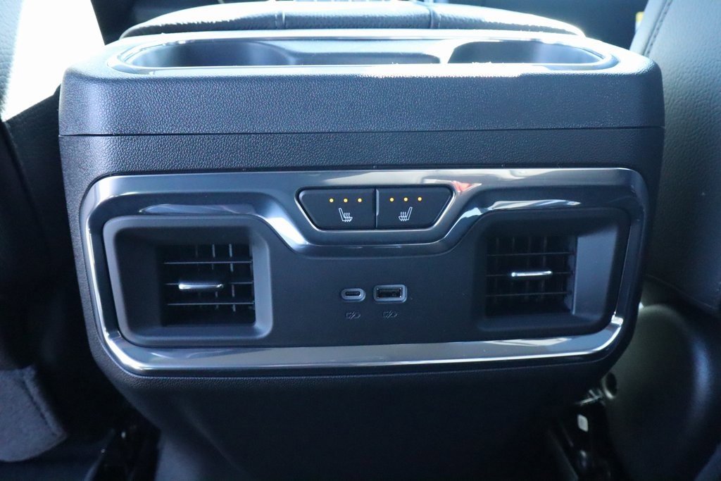 New 2026 GMC Sierra 2500 Denali w/ Denali Reserve Package image 15