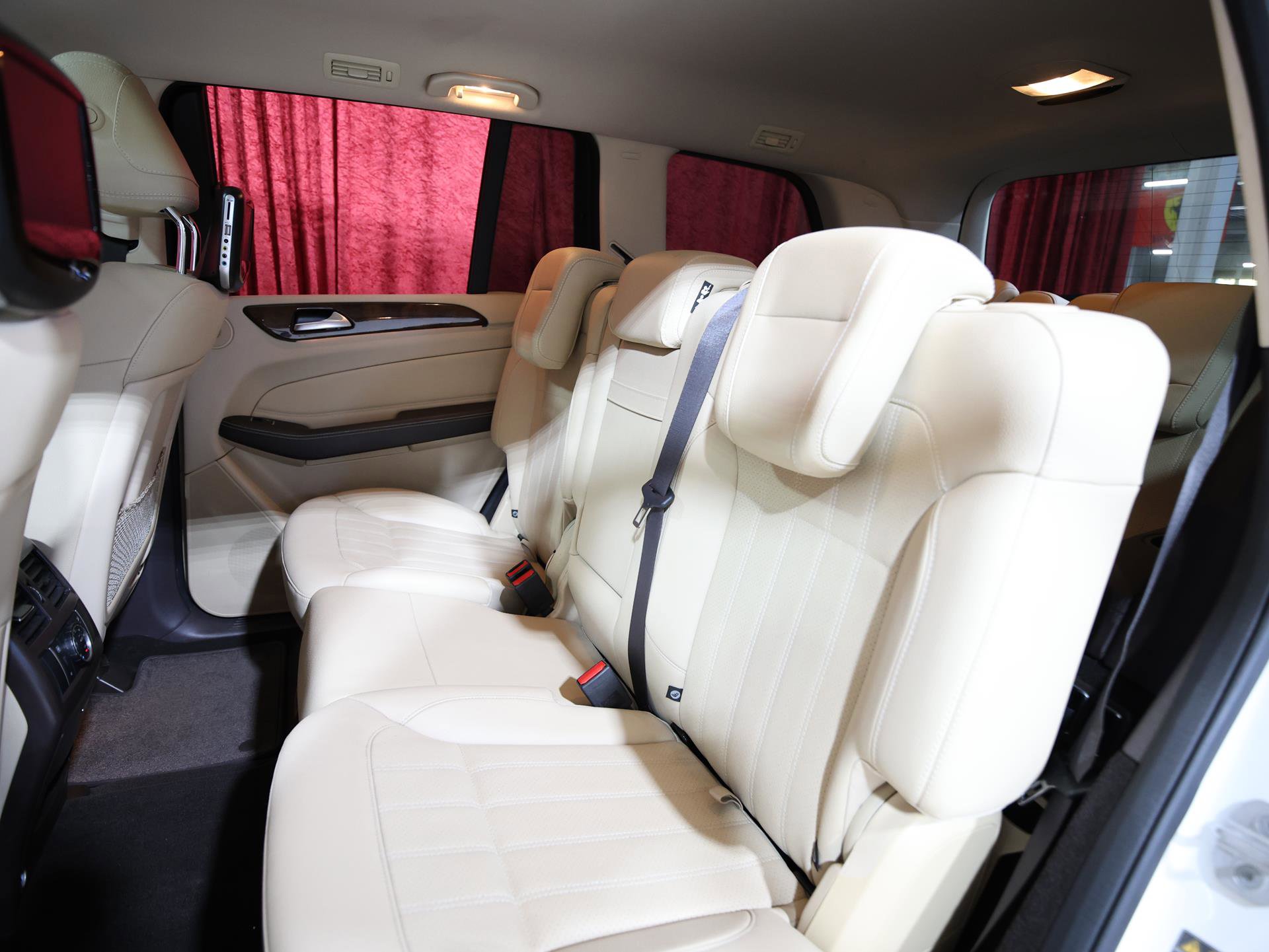 Used 2017 Mercedes-Benz GLS 450 4MATIC image 14