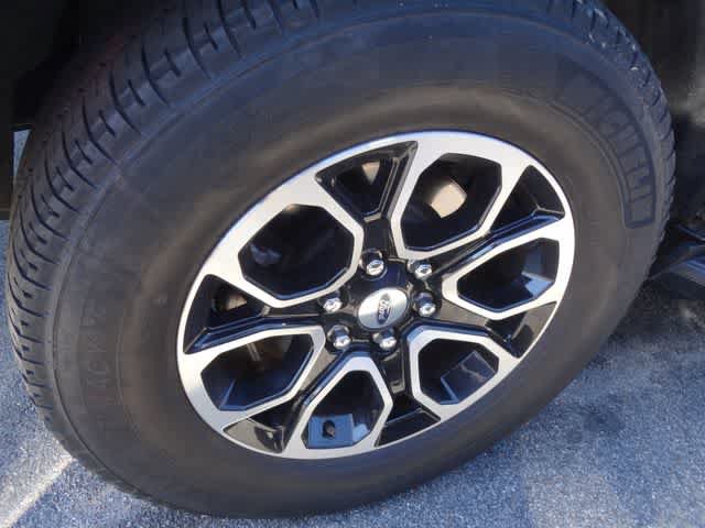 Used 2024 Ford Expedition XLT AWD/4WD image 25
