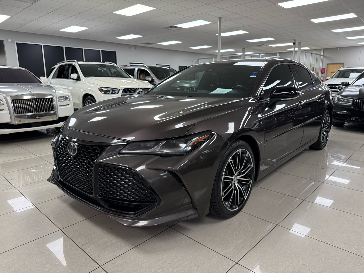 Used 2019 Toyota Avalon Touring w/ Advanced Safety Package image 6