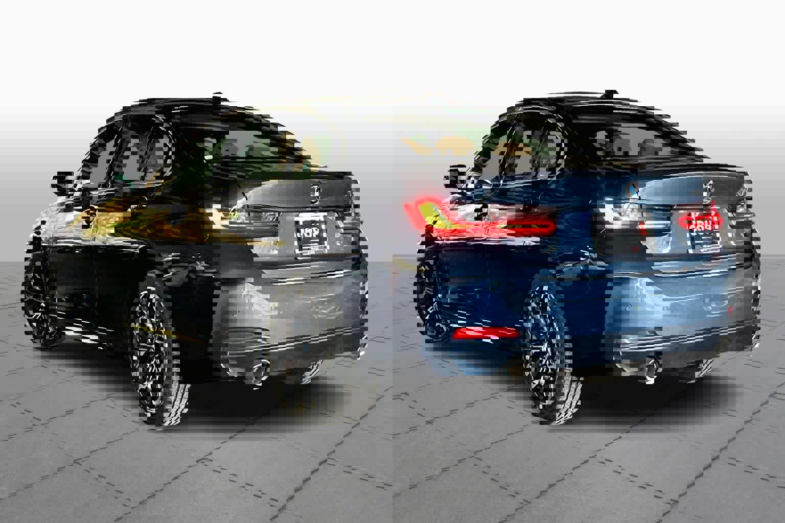 Certified 2025 BMW 330i Sedan image 11