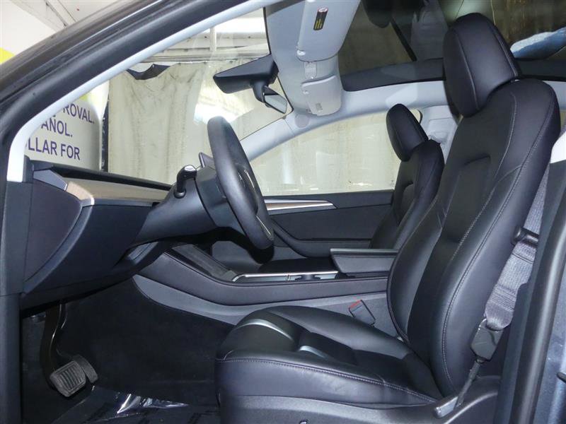 Used 2023 Tesla Model Y Long Range AWD/4WD image 19
