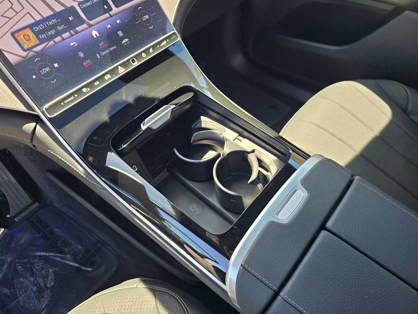 New 2026 Mercedes-Benz EQE 320 4MATIC SUV image 30