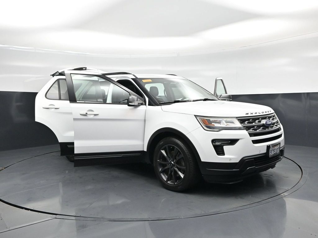 Used 2019 Ford Explorer XLT w/ Equipment Group 202A FWD image 27