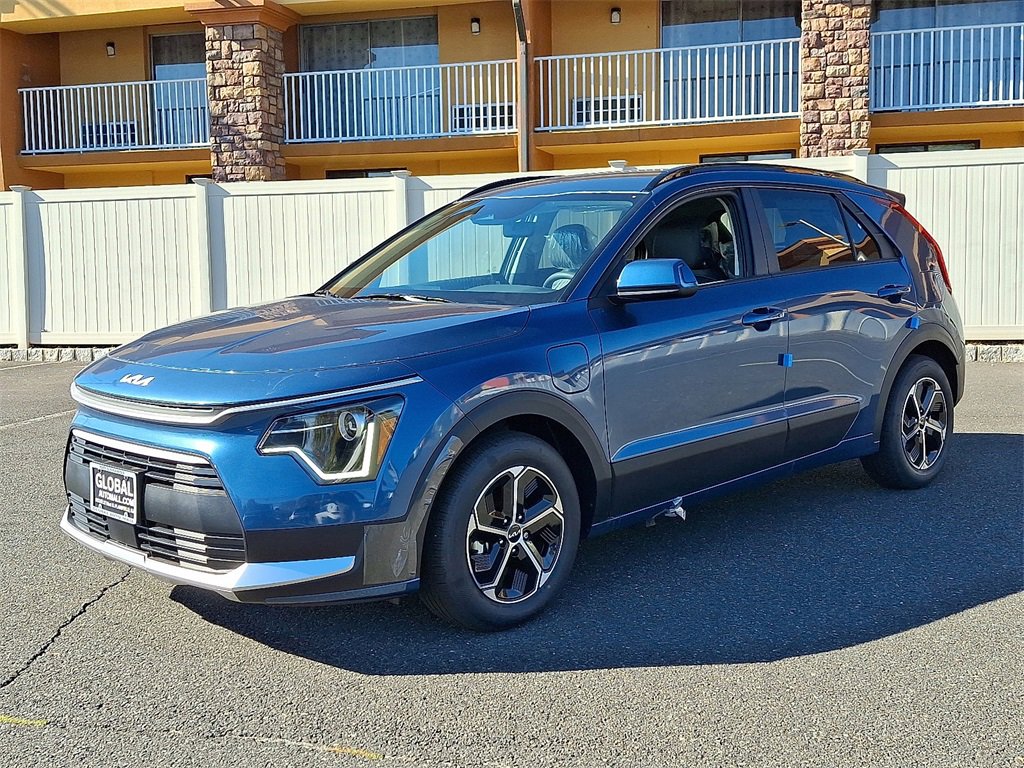 New 2025 Kia Niro EX image 2