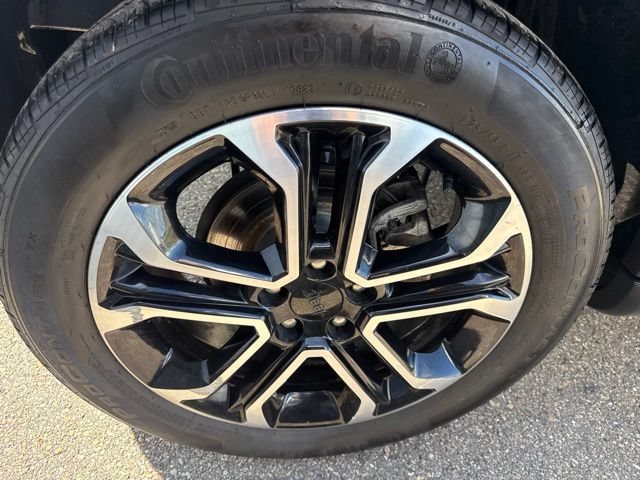 Used 2023 Jeep Compass Limited w/ Sun and Sound Group AWD/4WD image 12