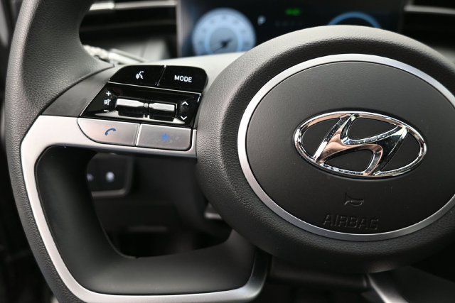 Used 2024 Hyundai Santa Cruz SEL w/ Activity Package FWD image 29