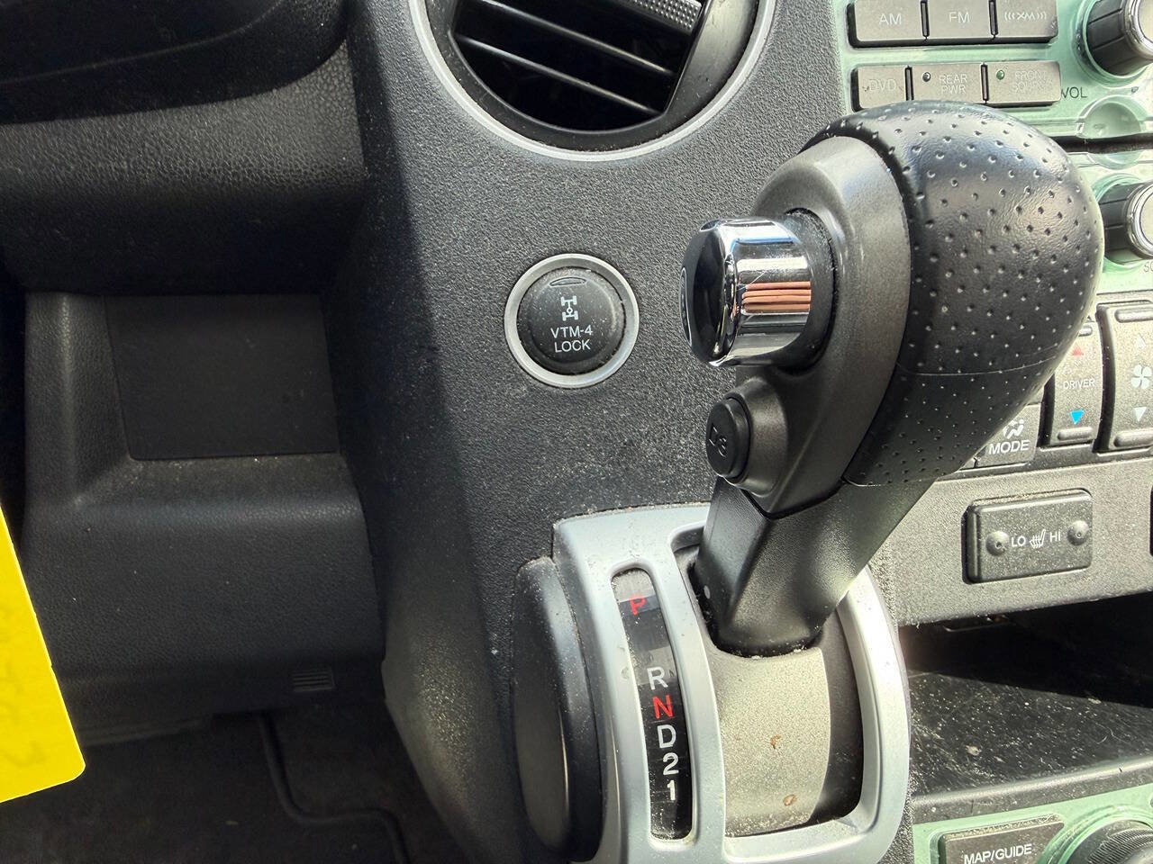 Used 2011 Honda Pilot Touring image 25