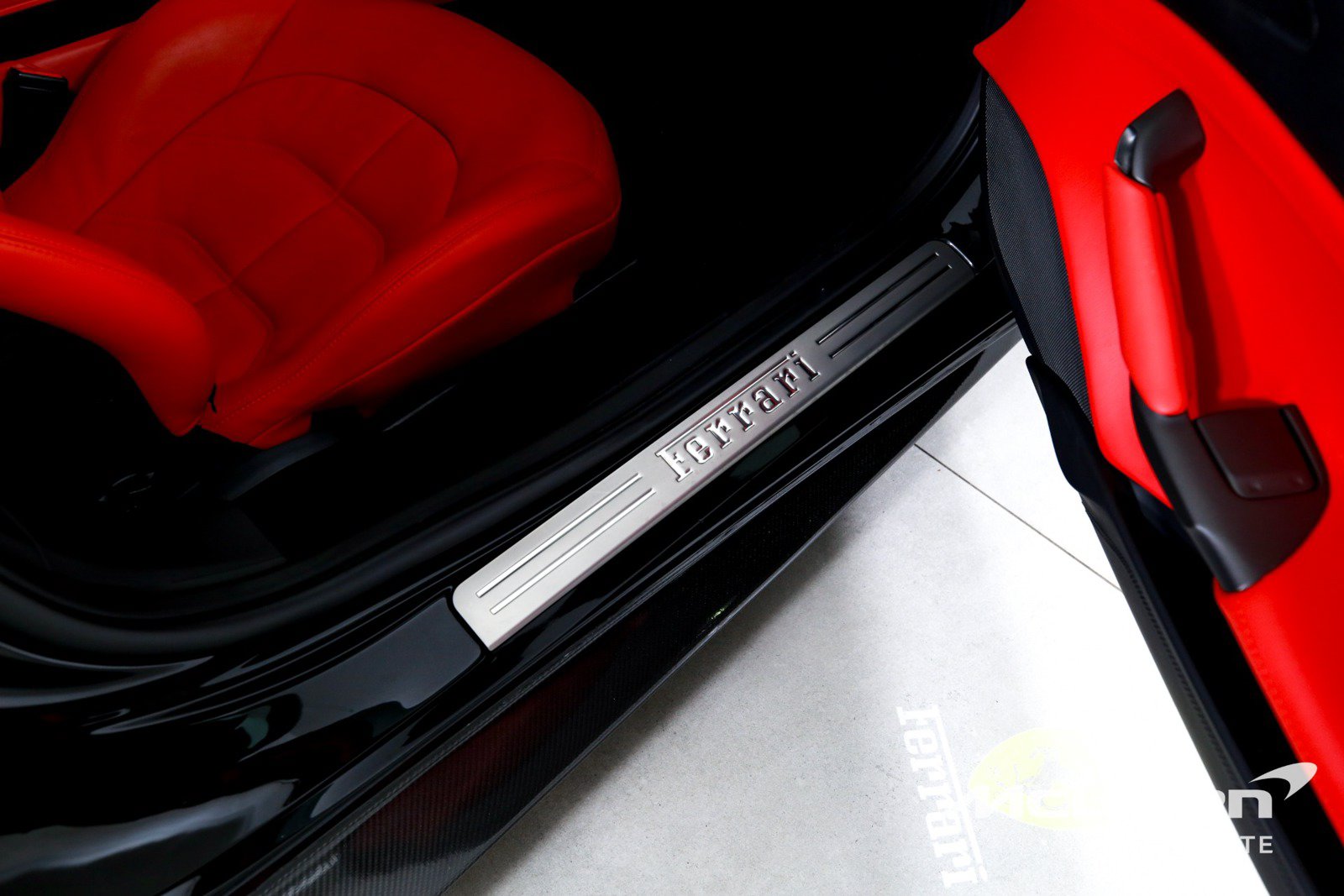 Used 2018 Ferrari 488 GTB RWD image 20