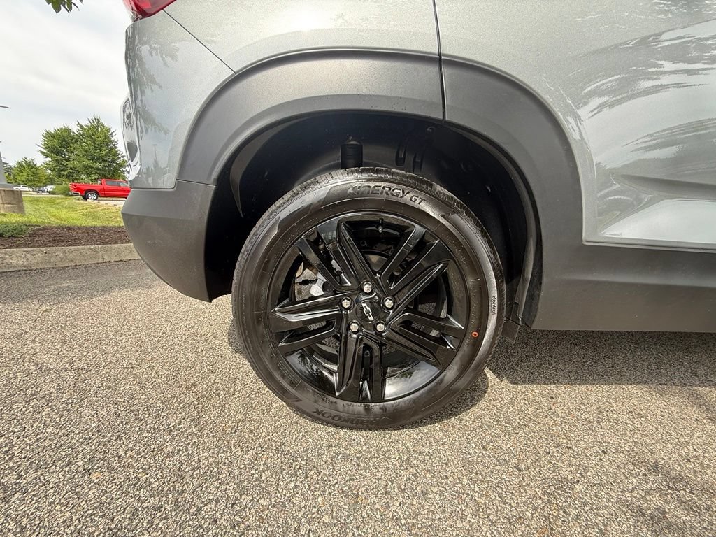 Used 2026 Chevrolet TrailBlazer LT w/ Convenience Package AWD/4WD image 32