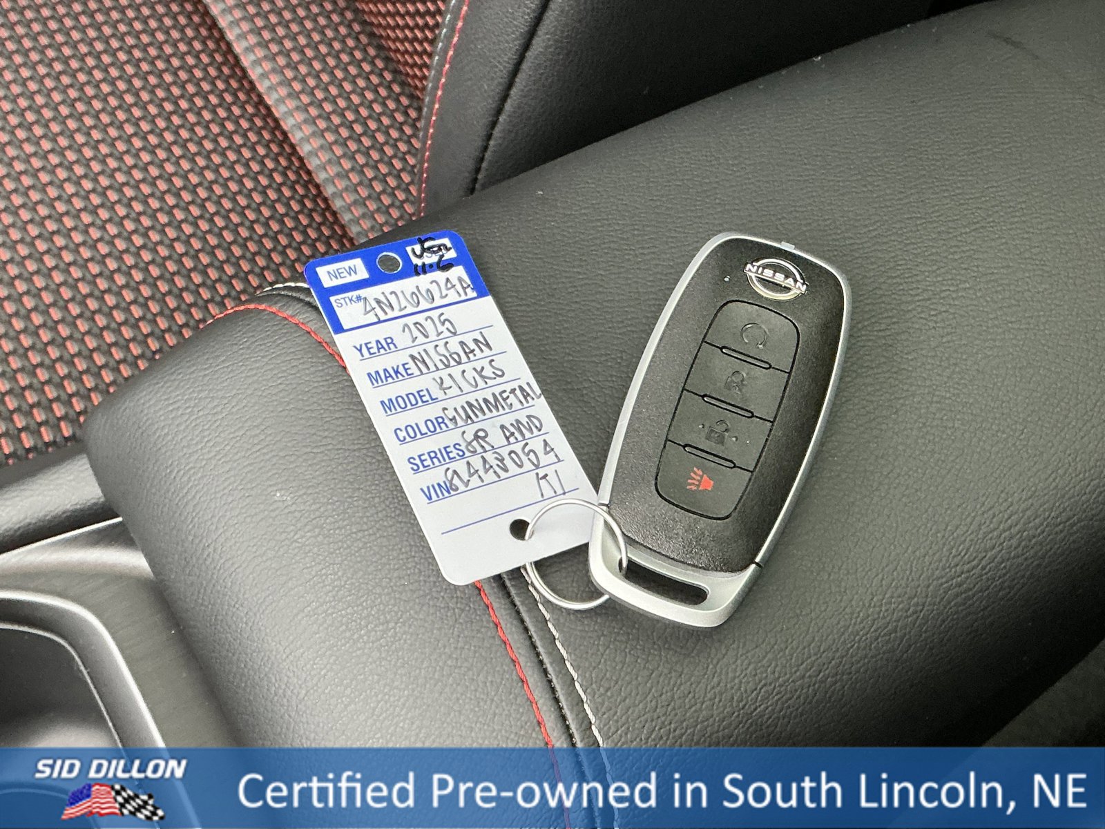 Used 2025 Nissan Kicks SR w/ SR Premium Package image 8