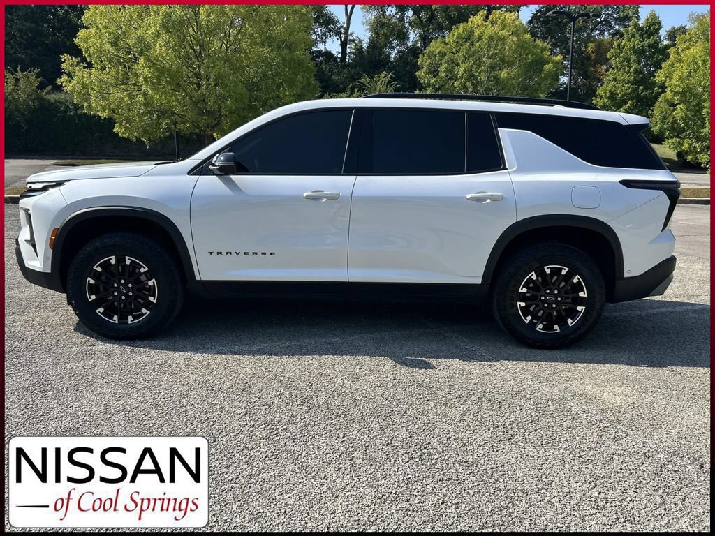 Used 2024 Chevrolet Traverse Z71 w/ Enhanced Driving Package AWD/4WD image 4