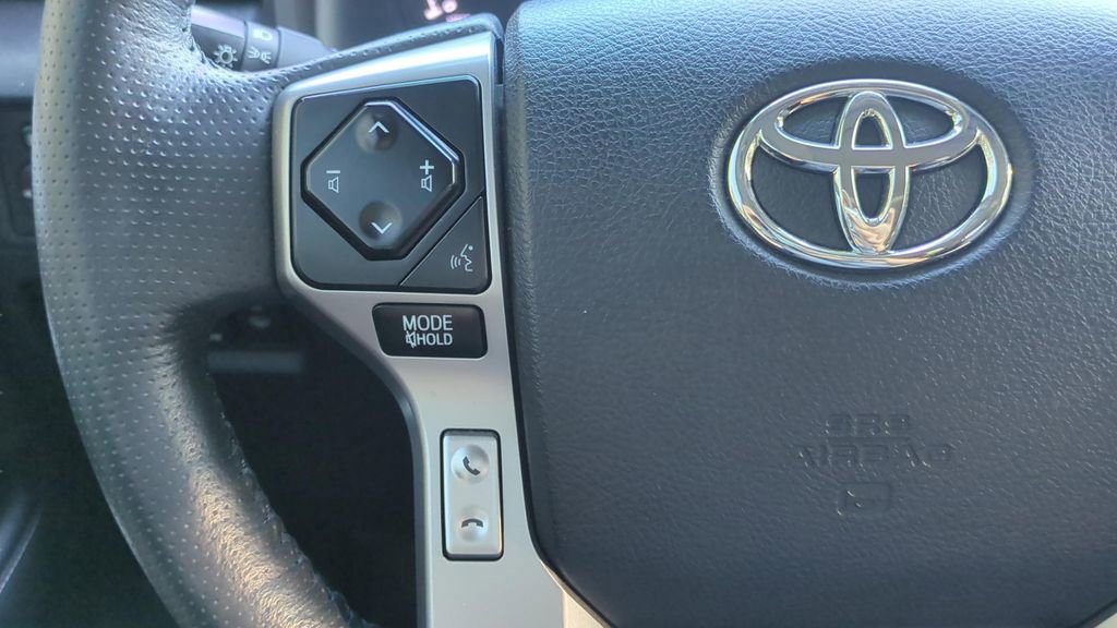 Used 2023 Toyota 4Runner SR5 Premium w/ Moonroof Package AWD/4WD image 21