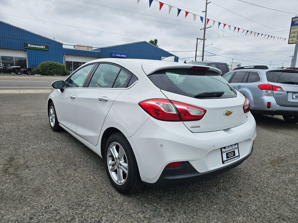 Used 2017 Chevrolet Cruze LT w/ Convenience Package image 5