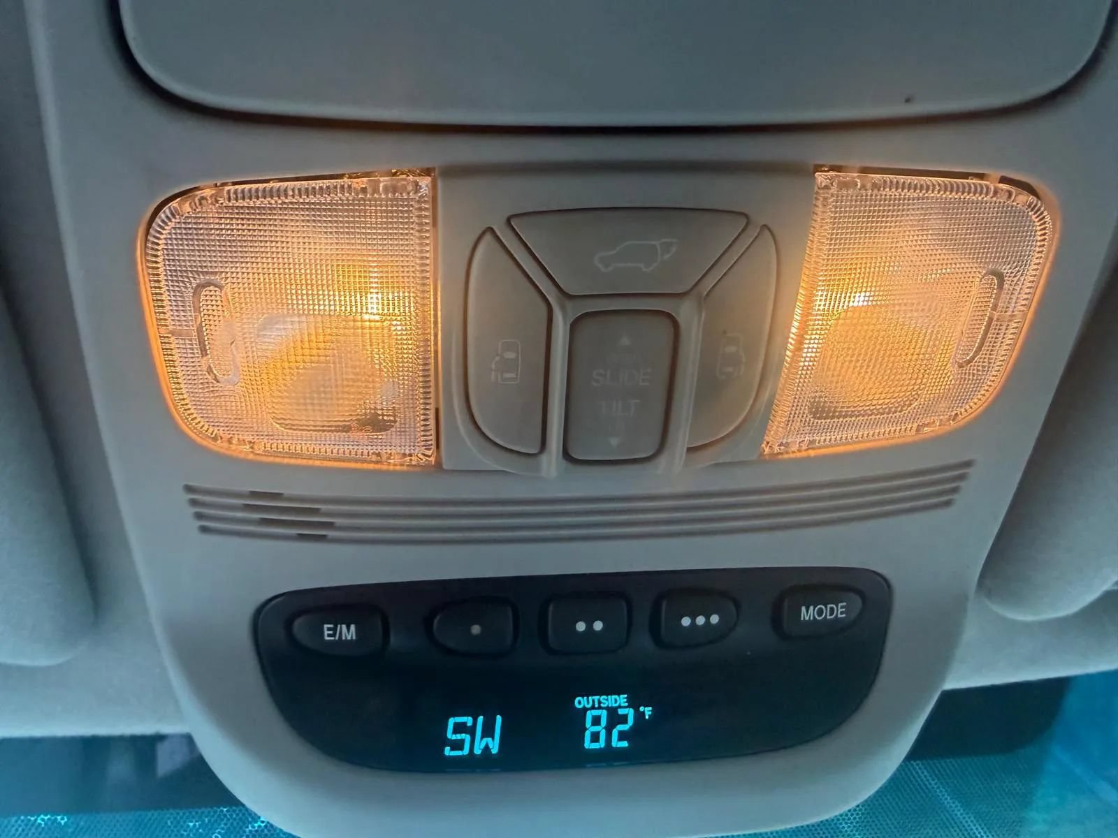 Used 2009 Toyota Sienna XLE FWD image 37