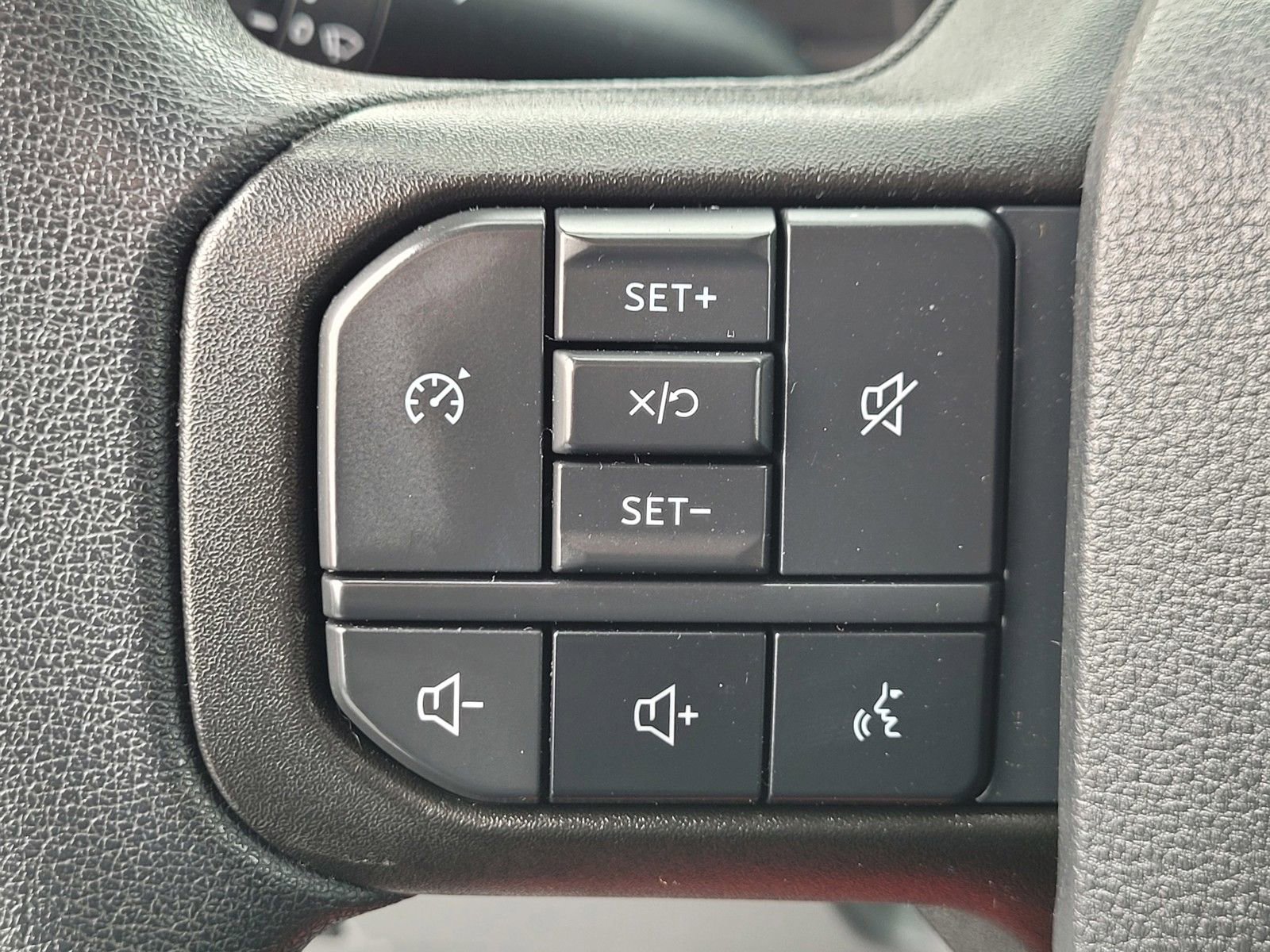 Used 2023 Ford F250 XLT w/ FX4 Off-Road Package image 29