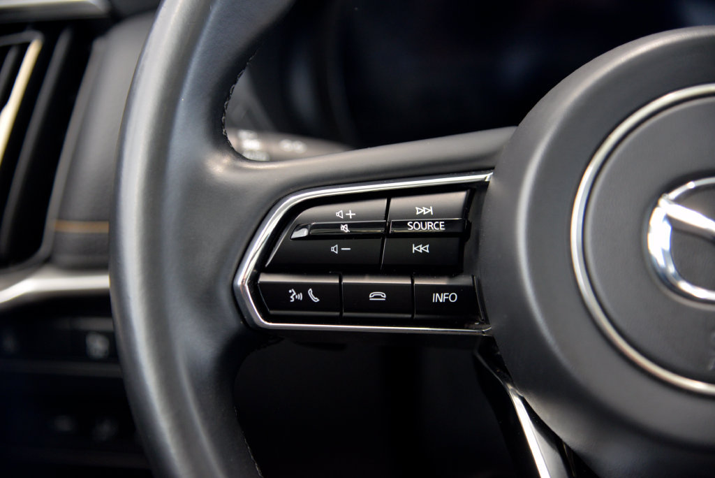 Certified 2024 MAZDA CX-90 Plug-In Hybrid w/ Premium Pkg AWD/4WD image 22