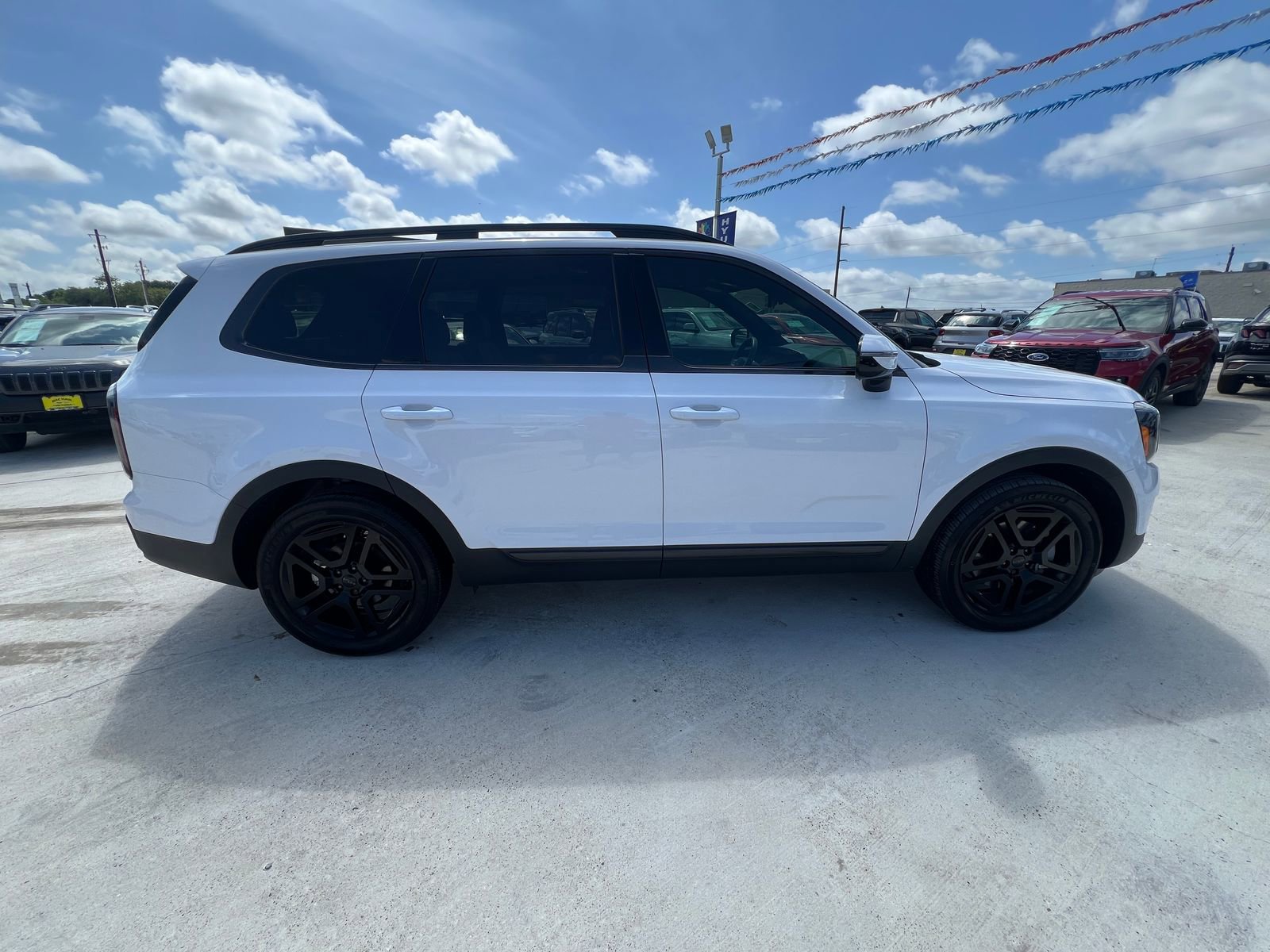 Used 2025 Kia Telluride SX Prestige X-Line AWD/4WD image 2