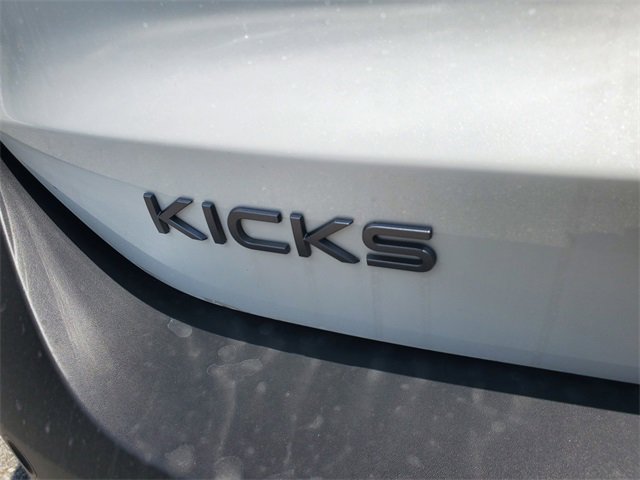 New 2025 Nissan Kicks SR image 10