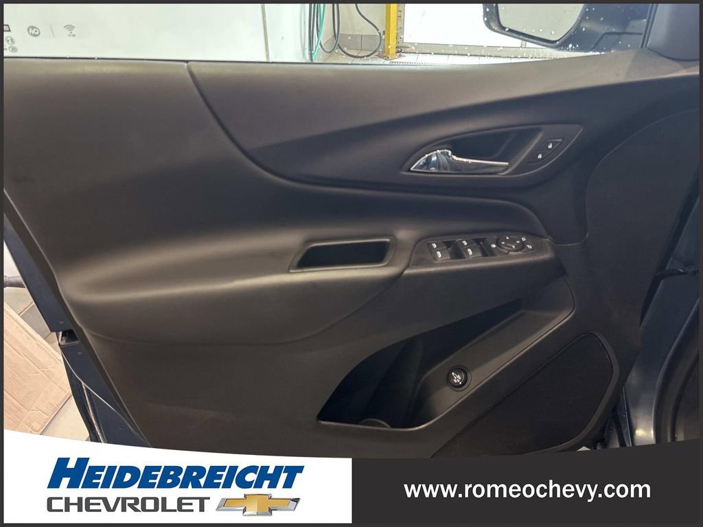 Used 2024 Chevrolet Equinox LT image 10