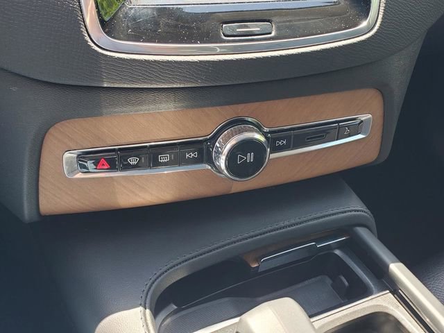 Used 2023 Volvo XC90 B6 Plus w/ Protection Package Premier AWD/4WD image 23