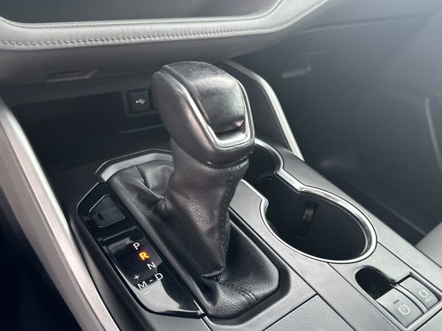 Certified 2021 Toyota Highlander XLE FWD image 17