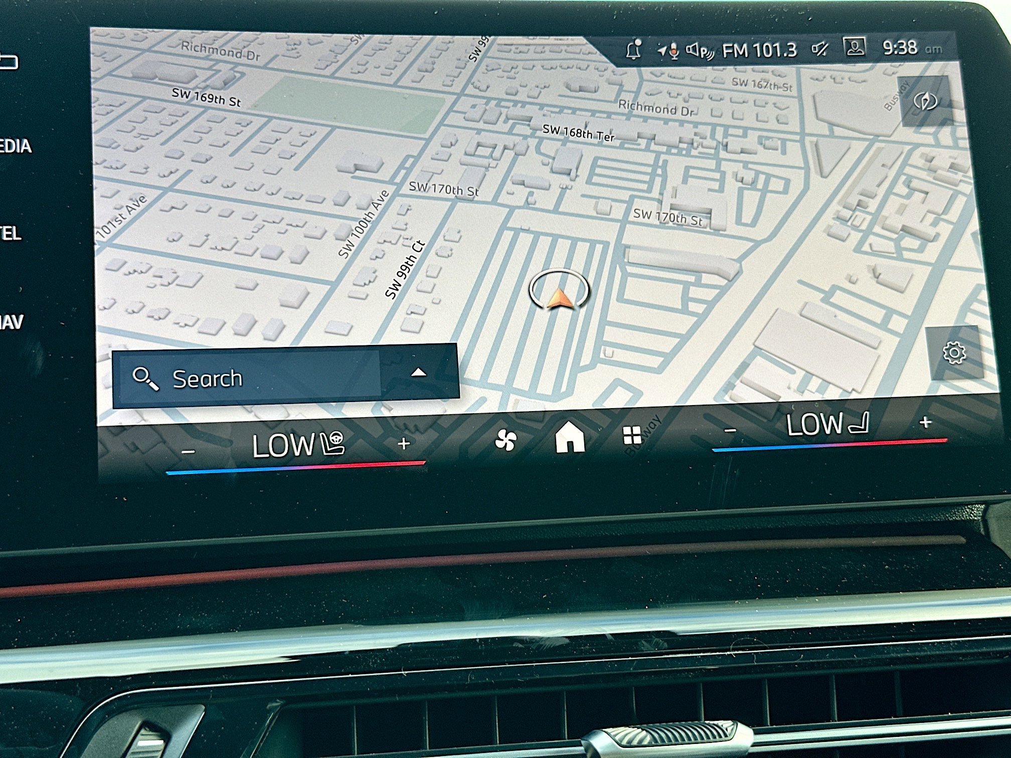 New 2026 BMW X1 xDrive28i w/ Convenience Package image 10