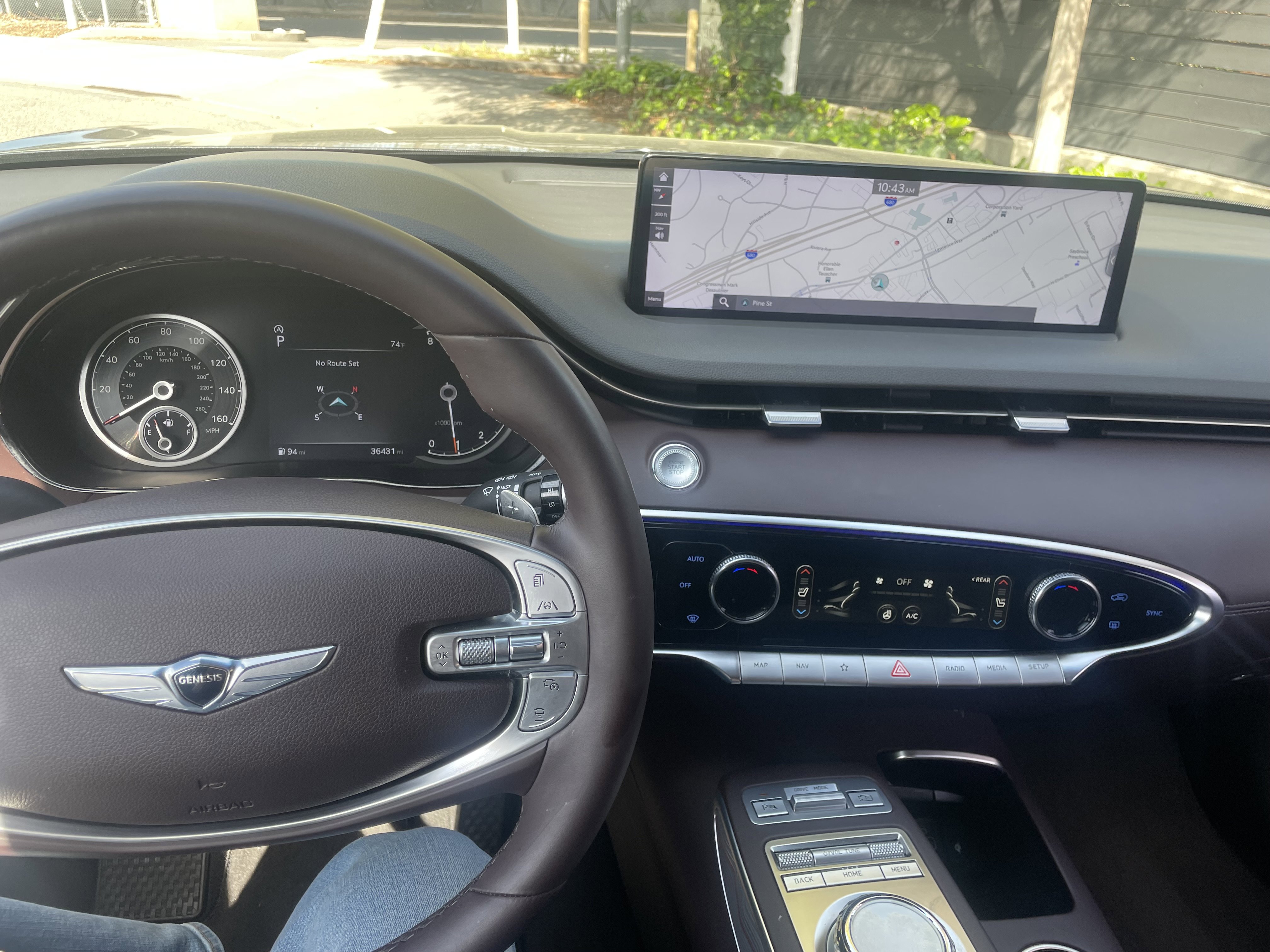 Used 2022 Genesis GV70 2.5T w/ Advanced Package image 9