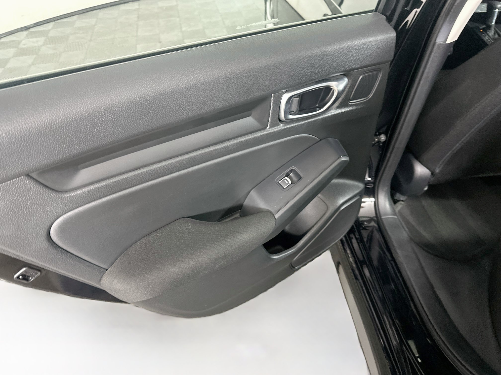 Used 2025 Honda Civic LX image 25