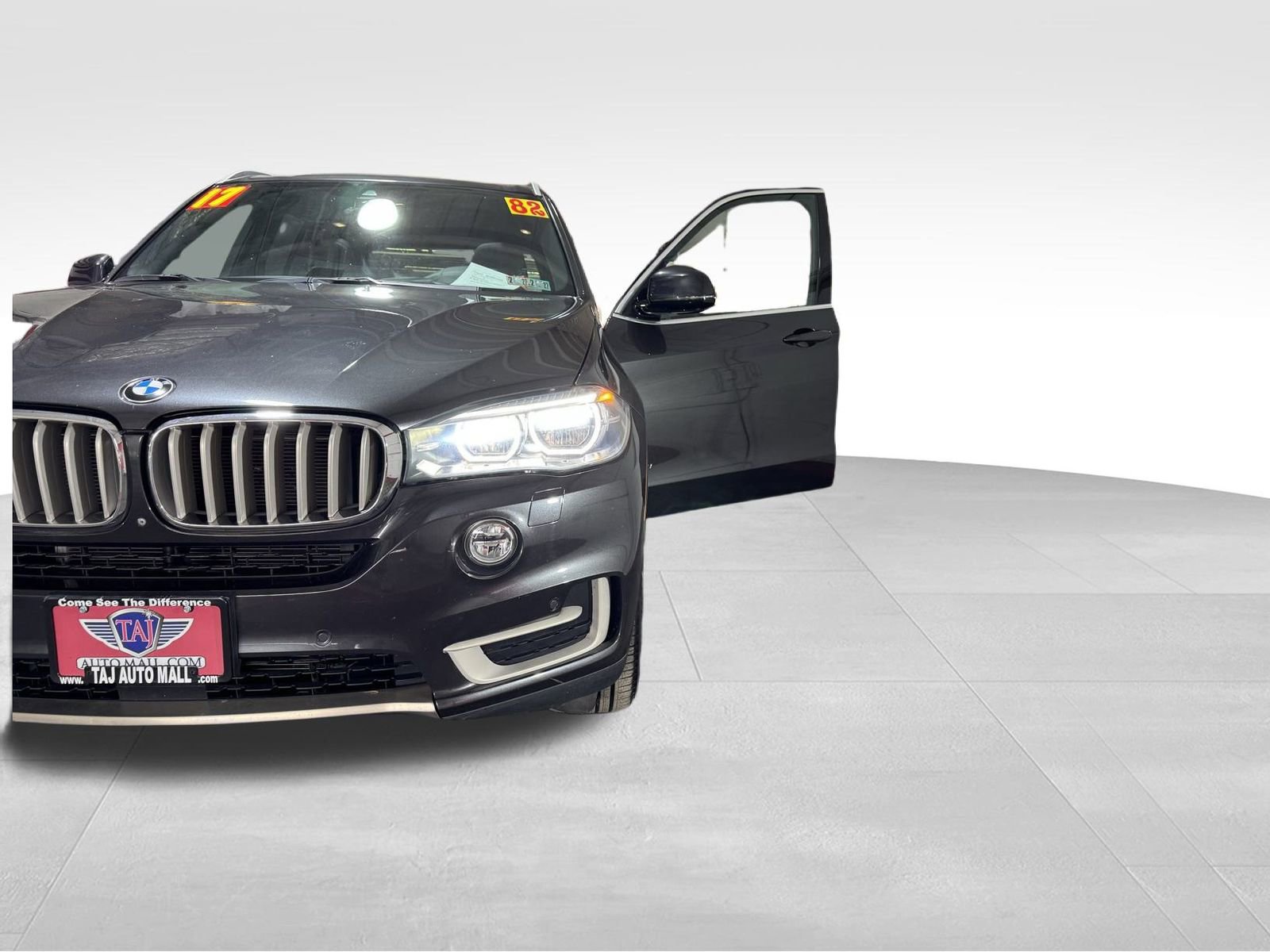 Used 2017 BMW X5 xDrive50i AWD/4WD image 26