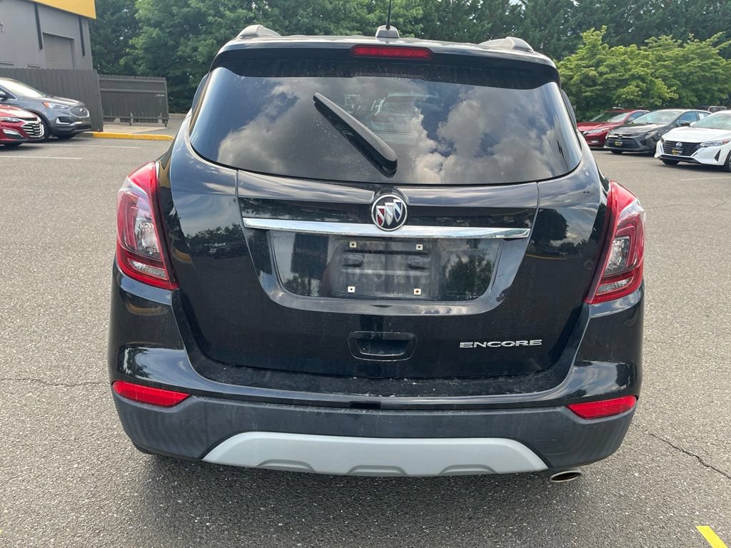 Used 2020 Buick Encore Essence FWD image 6