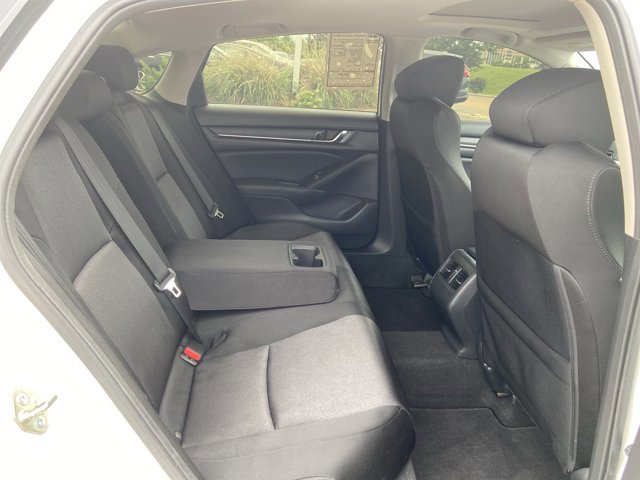 Used 2018 Honda Accord EX image 17