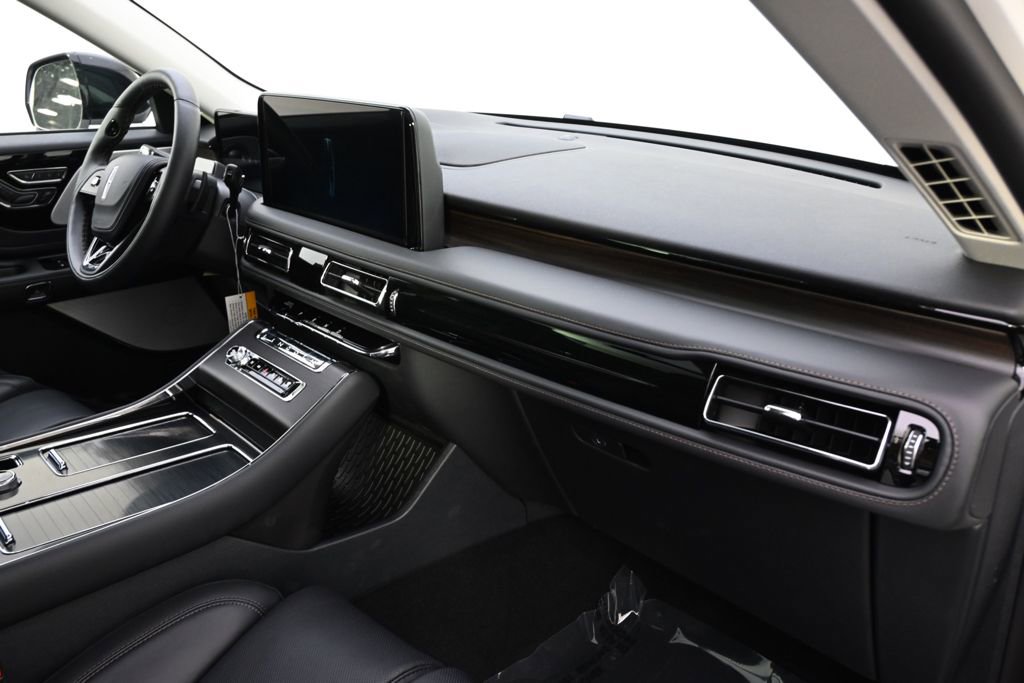 New 2026 Lincoln Aviator Reserve image 15