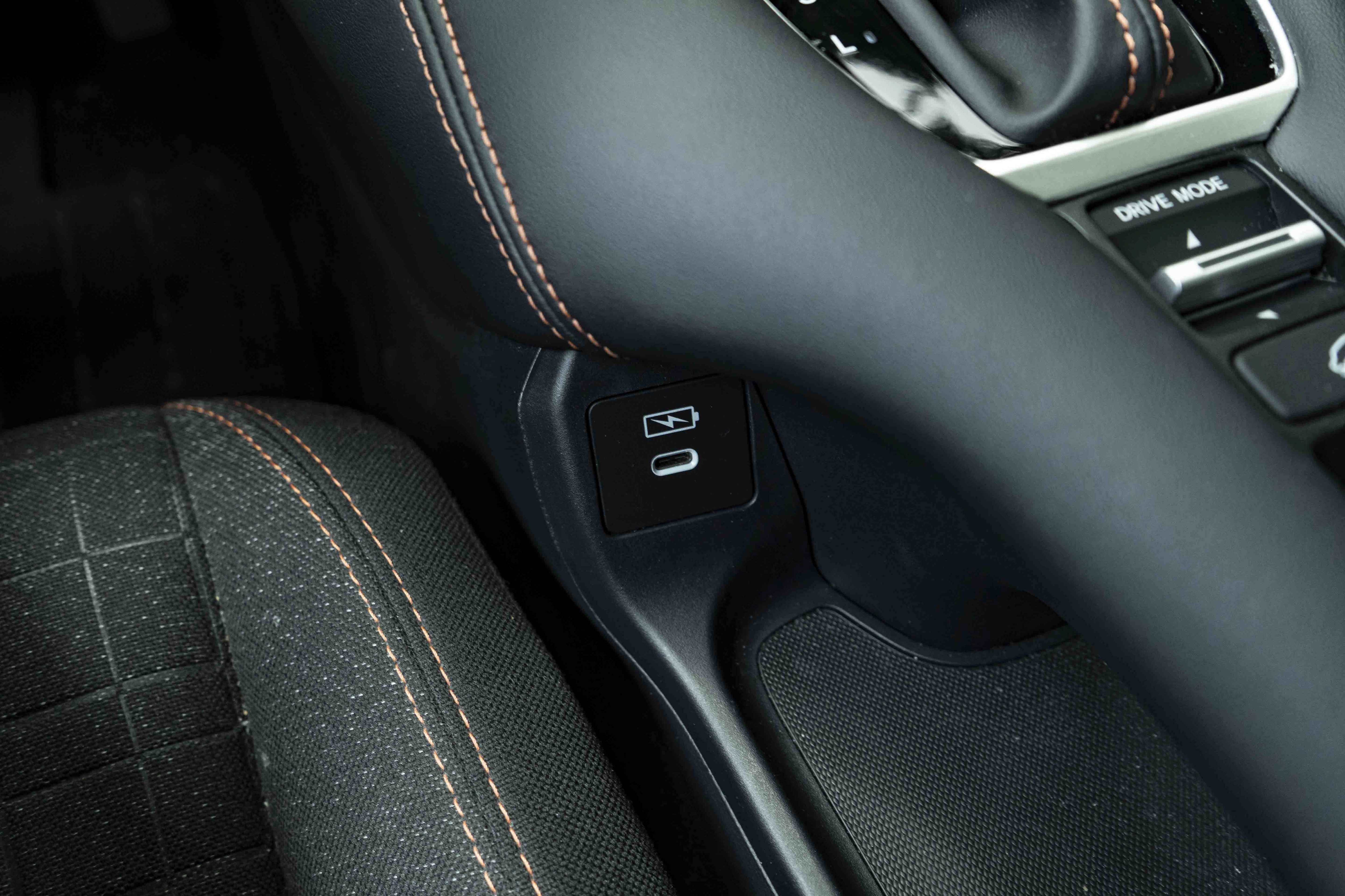 Certified 2025 Honda HR-V Sport image 29