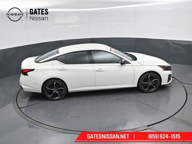 Used 2024 Nissan Altima 2.5 SR image 40