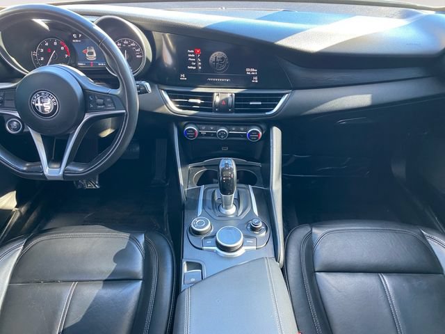 Used 2017 Alfa Romeo Giulia AWD w/ Sport Appearance Package image 10