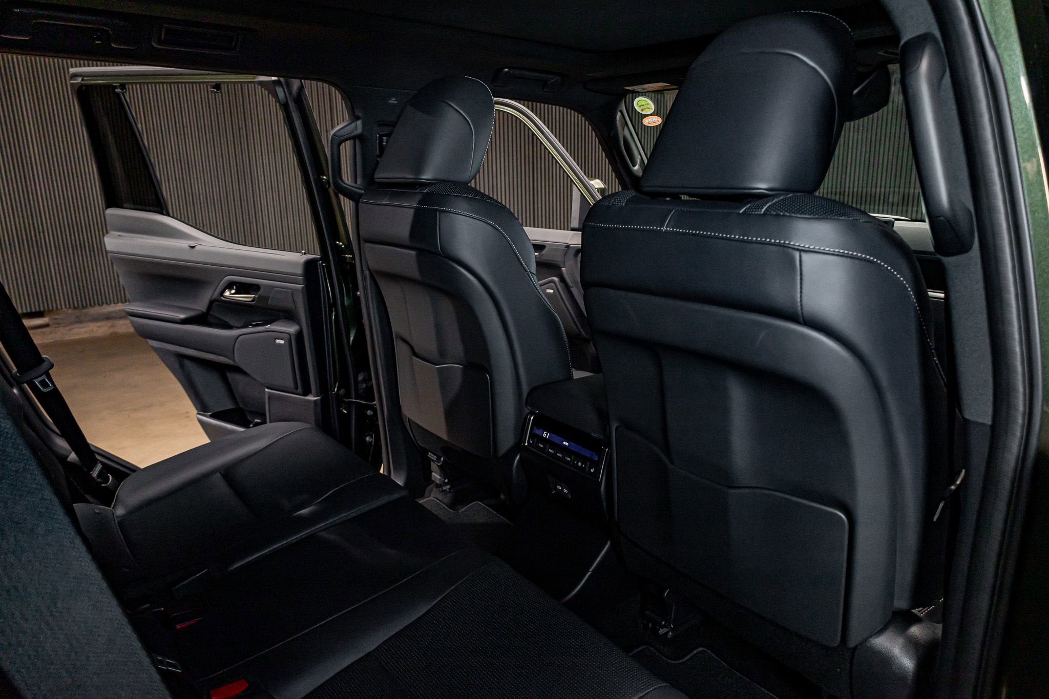 Used 2025 Lexus GX 550 w/ Cold Area Package image 24
