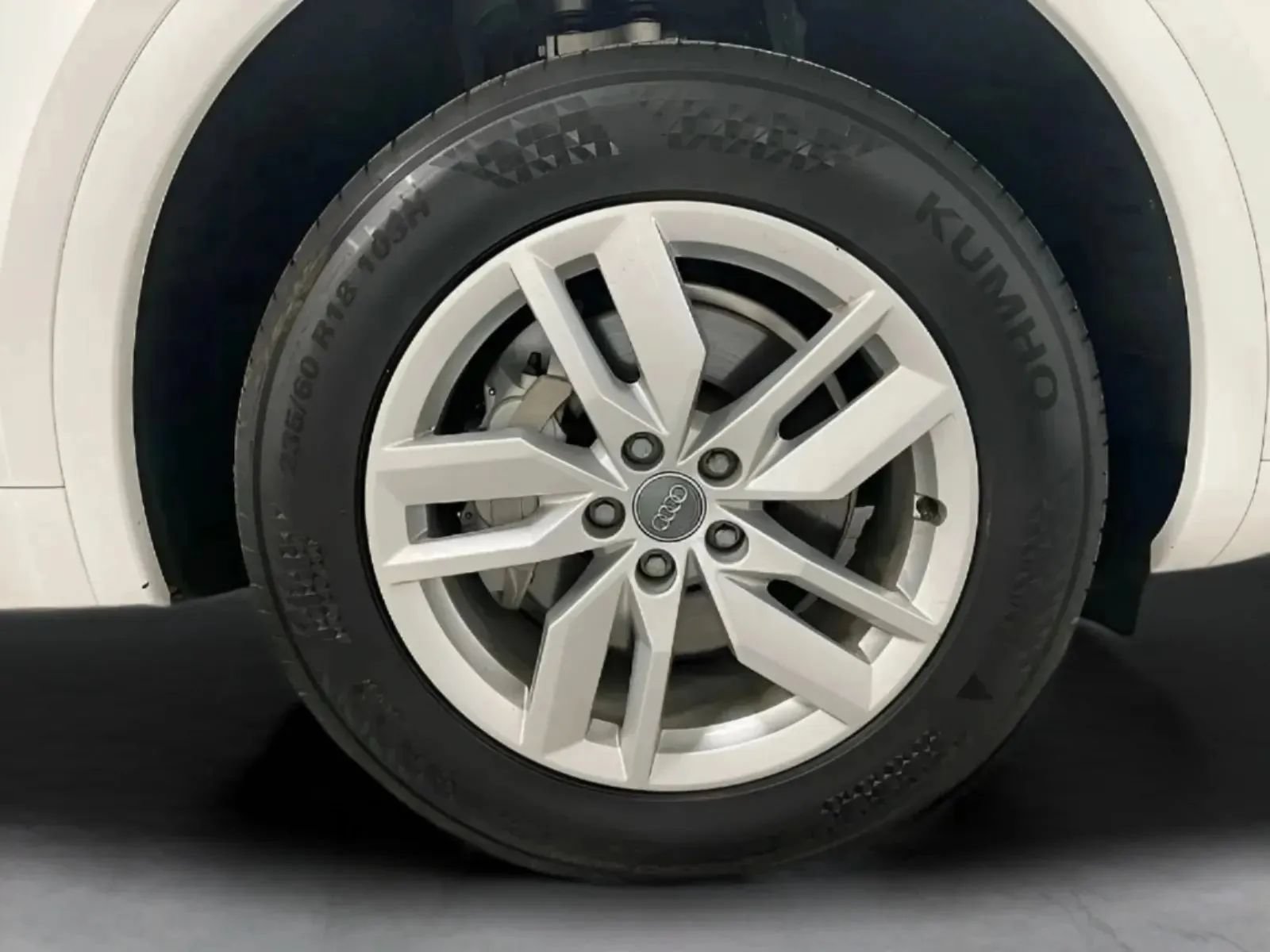 Used 2020 Audi Q5 2.0T Premium AWD/4WD image 35