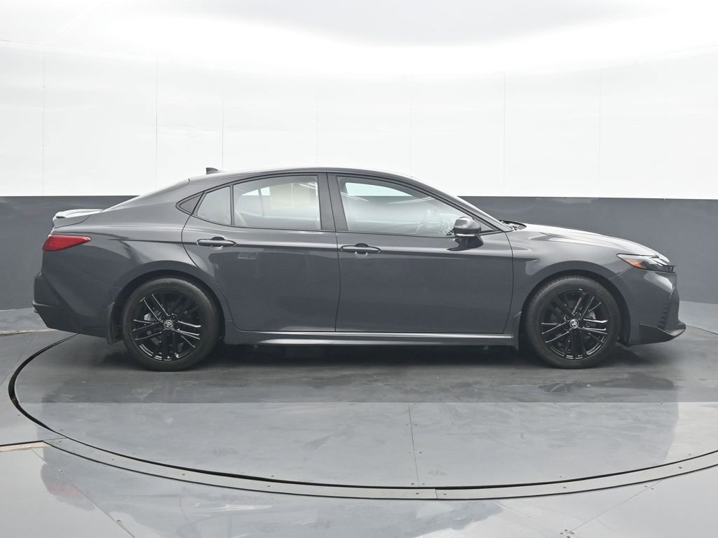 Used 2025 Toyota Camry XSE FWD image 7